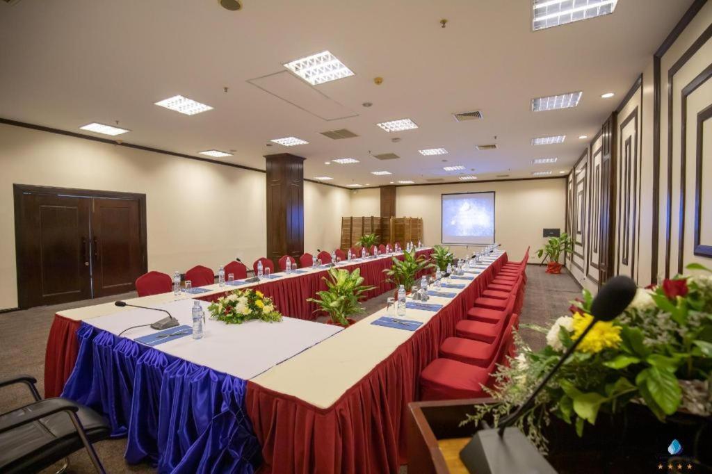 Vientiane Plaza Hotel Экстерьер фото