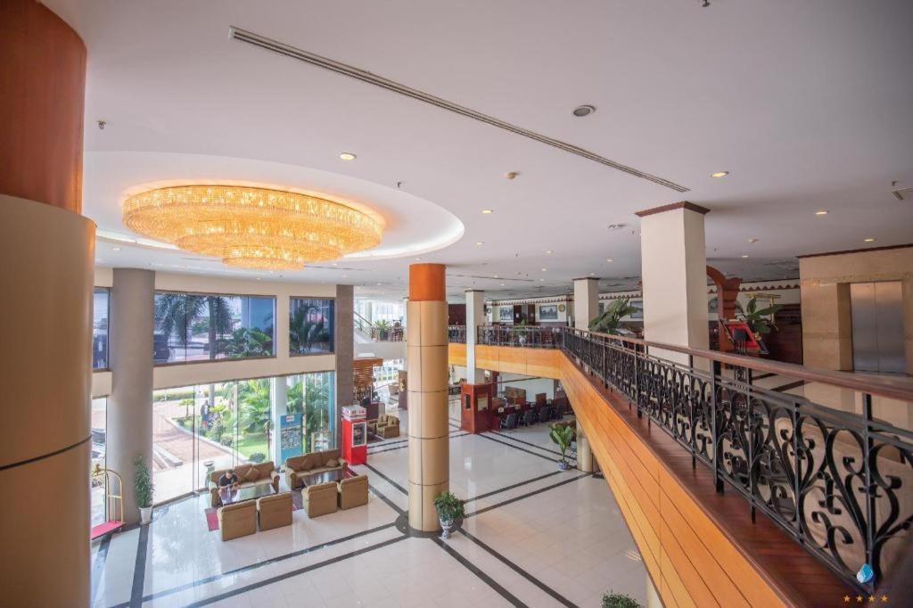 Vientiane Plaza Hotel Экстерьер фото
