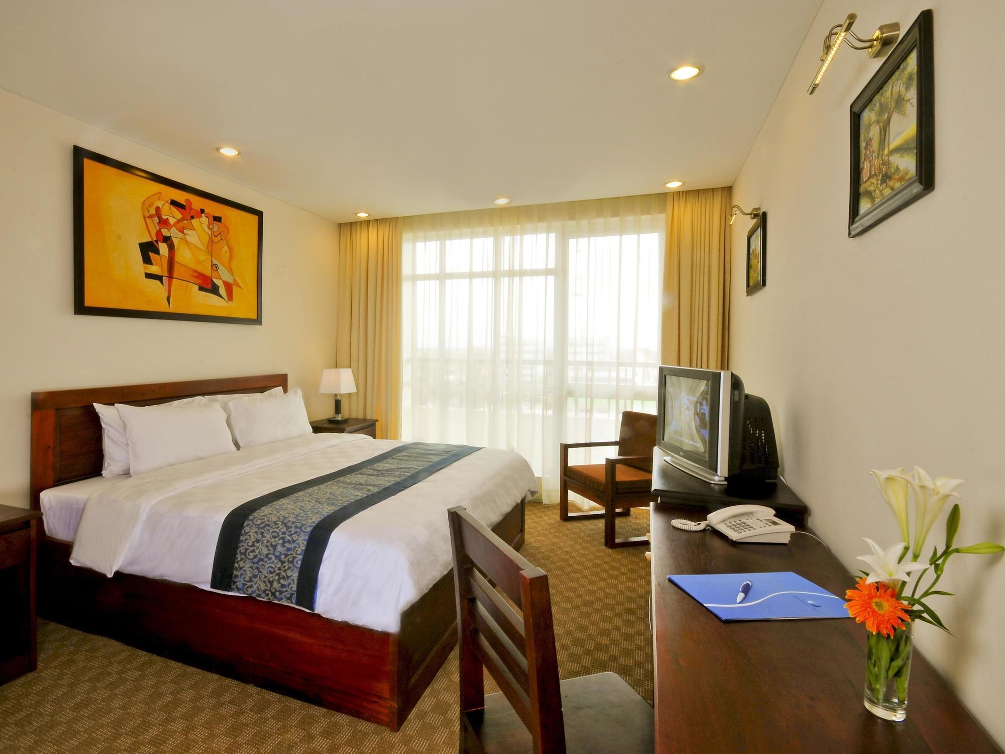 Vientiane Plaza Hotel Экстерьер фото